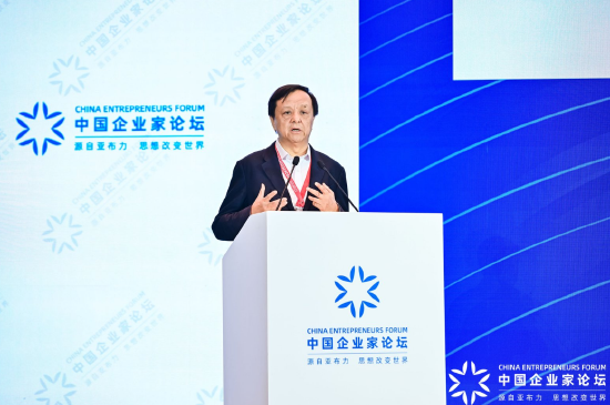 李小加：未来的出海路径是利用AI逻辑，在海外寻找资本